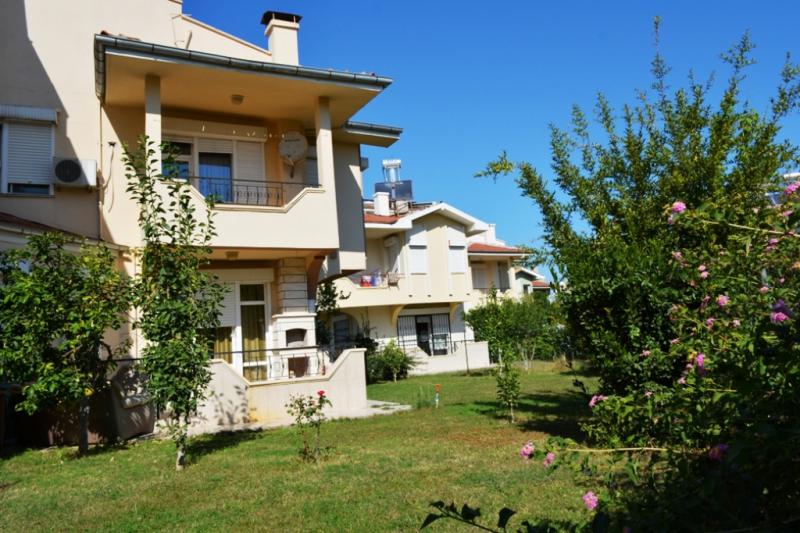 Villa mit 3 Etagen zum absoluten Hammerpreis in Belek Kadriye Villa mit 3 Etagen zum absoluten Hammerpreis in Belek Kadriye