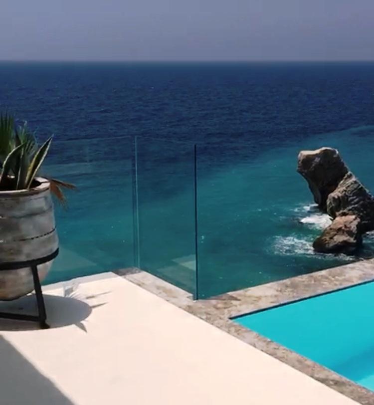 Einzigartige Strandvilla - Purer Luxus einmalig in der Region von Alanya mit eigenem Strand !!! Einzigartige Strandvilla - Purer Luxus einmalig in der Region von Alanya mit eigenem Strand !!!