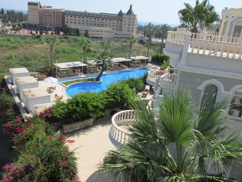 Terrassen Luxus Villenanlage in Alanya - 400 m vom Meer entfernt Terrassen Luxus Villenanlage in Alanya - 400 m vom Meer entfernt