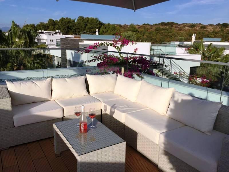 Preisgekrönte Penthouse Wohnung mit privatem Garten am Stadtrand von Side Preisgekrönte Penthouse Wohnung mit privatem Garten am Stadtrand von Side