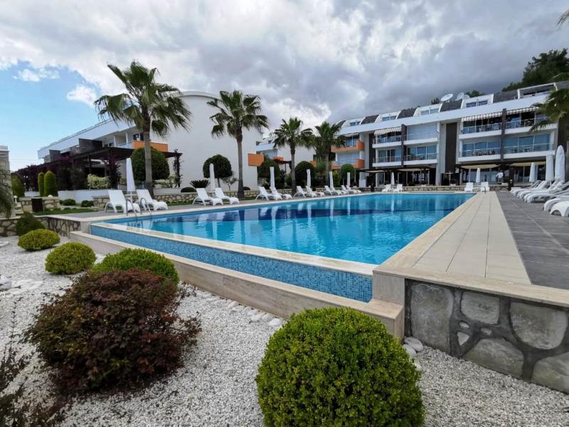 Eck-Penthouse 4 Zimmer Maisonetten Wohnung mit freiem Blick über Kumköy und dem Meer Eck-Penthouse 4 Zimmer Maisonetten Wohnung mit freiem Blick über Kumköy und dem Meer