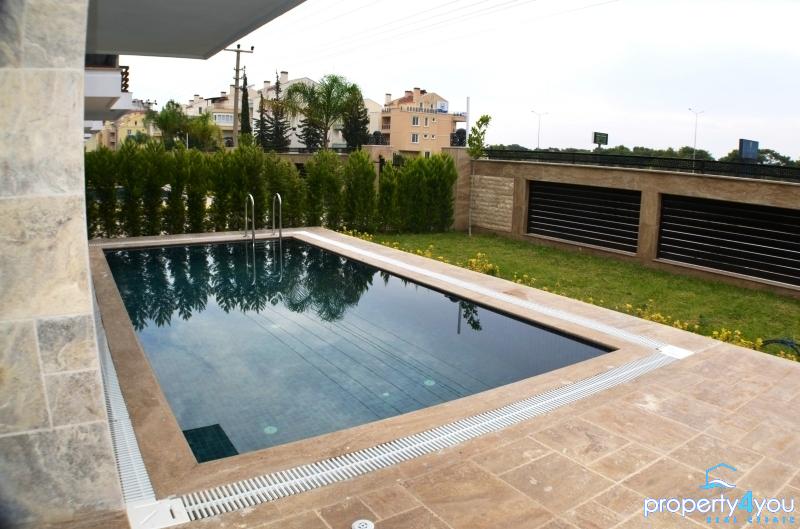 Luxus Villa in Top Lage 700m vom Antalya Lara Beach Park entfernt Luxus Villa in Top Lage 700m vom Antalya Lara Beach Park entfernt