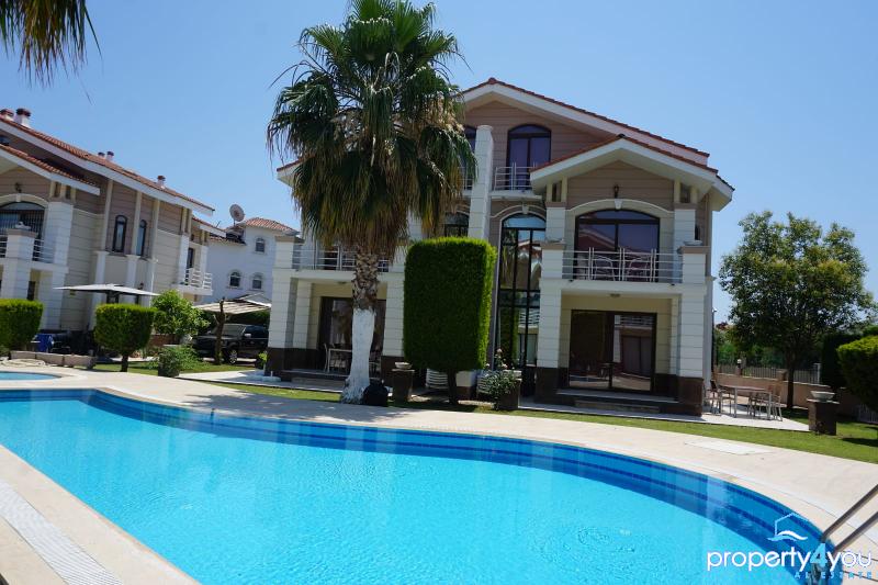 SEHR SCHÖNE VILLA IN ANTALYA BELEK SEHR SCHÖNE VILLA IN ANTALYA BELEK